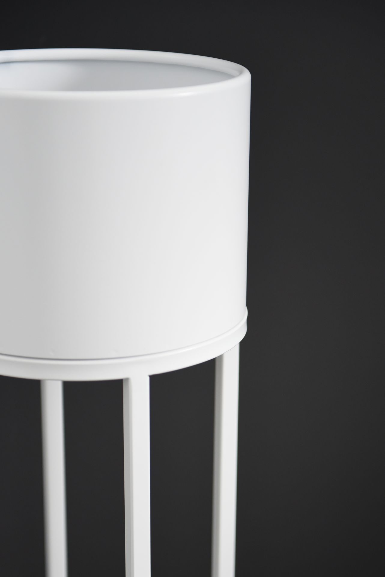 Blumentopf auf Ständer, mit Beinen, Füßen, Gestell "Elevate Cross" 79