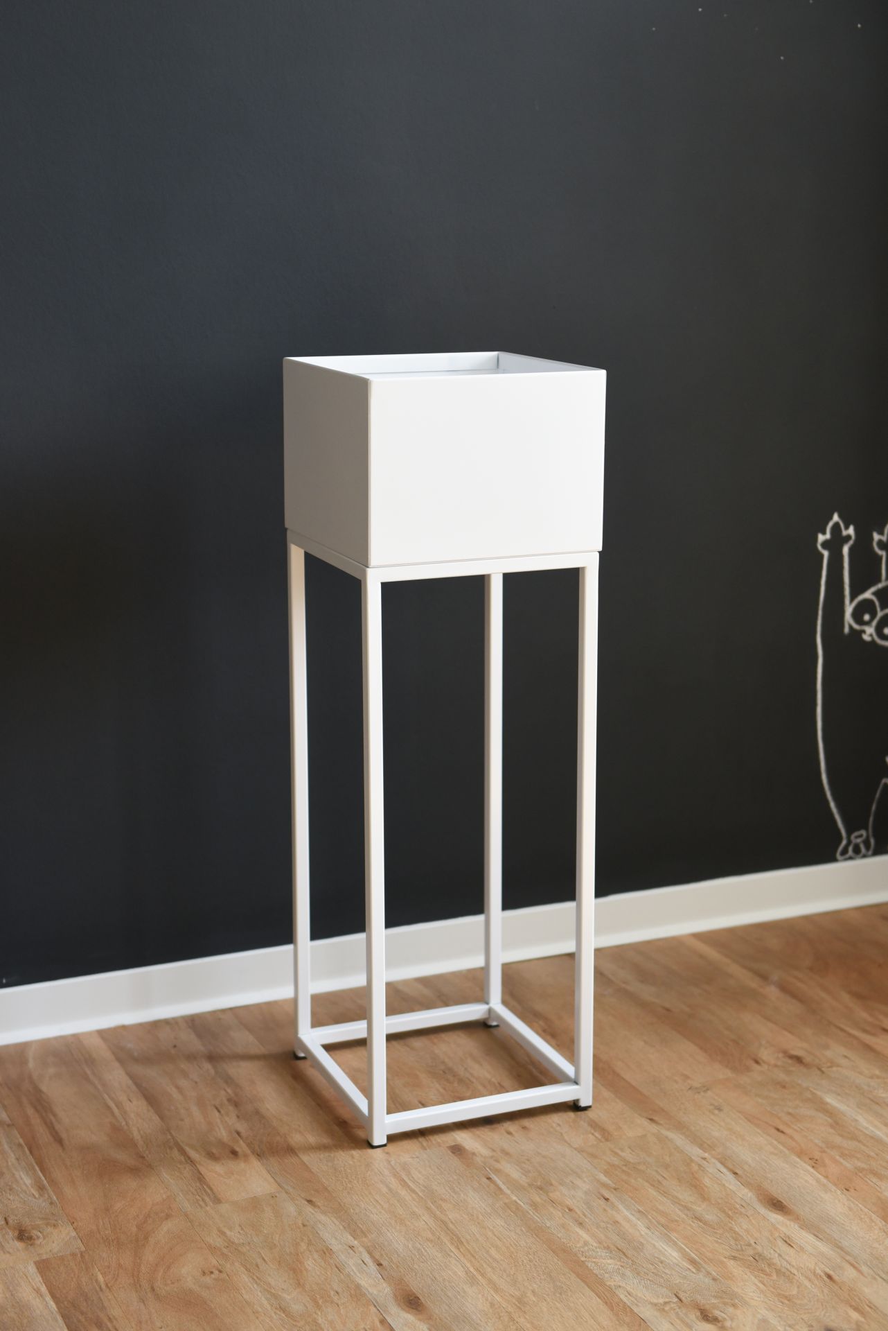 Blumentopf auf Ständer, mit Beinen / Füßen "Elevate Square" 79 cm, Weiß