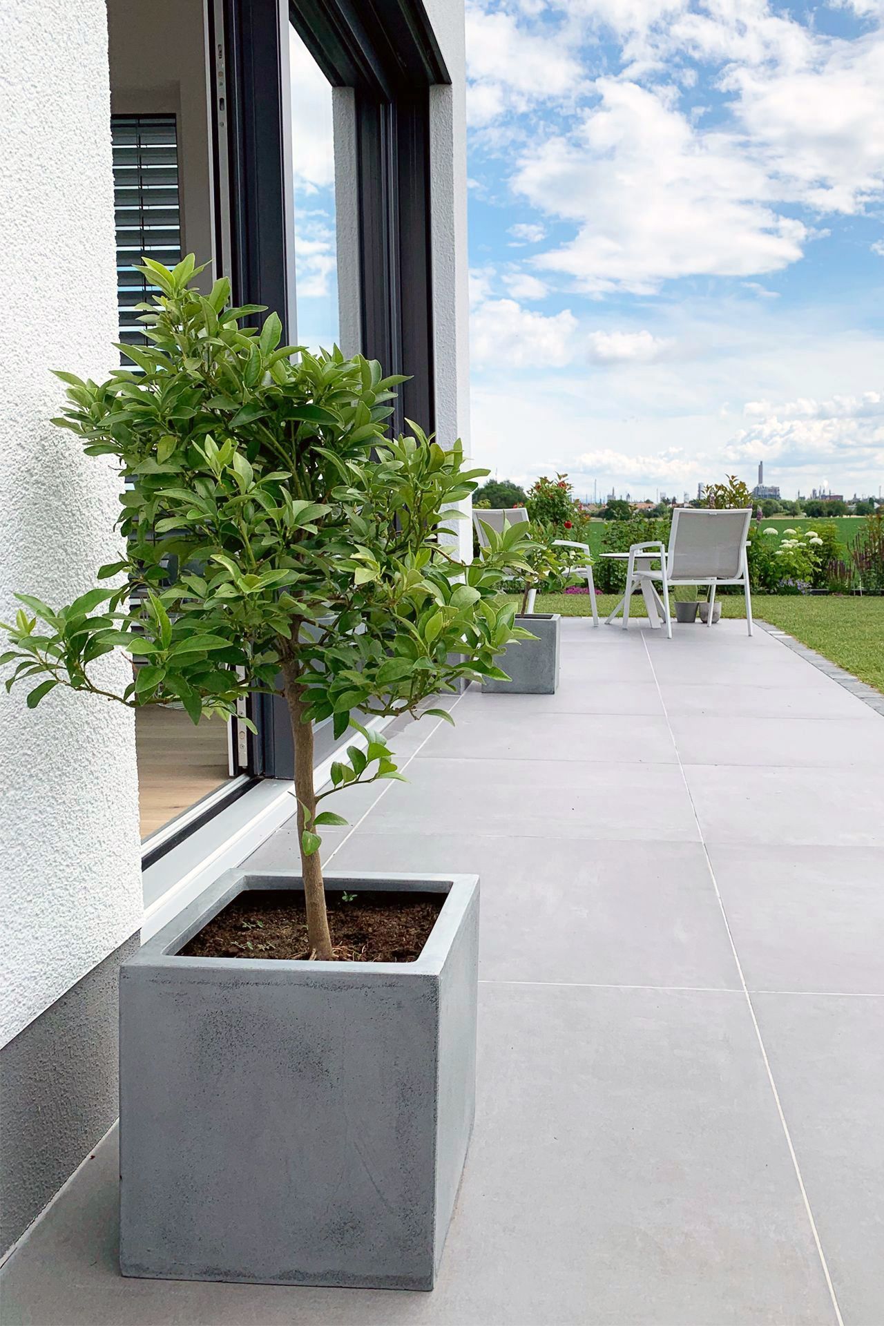 Pflanzkübel Blumenkübel "Block" 30x30x30cm aus Fiberglas, Beton-Design