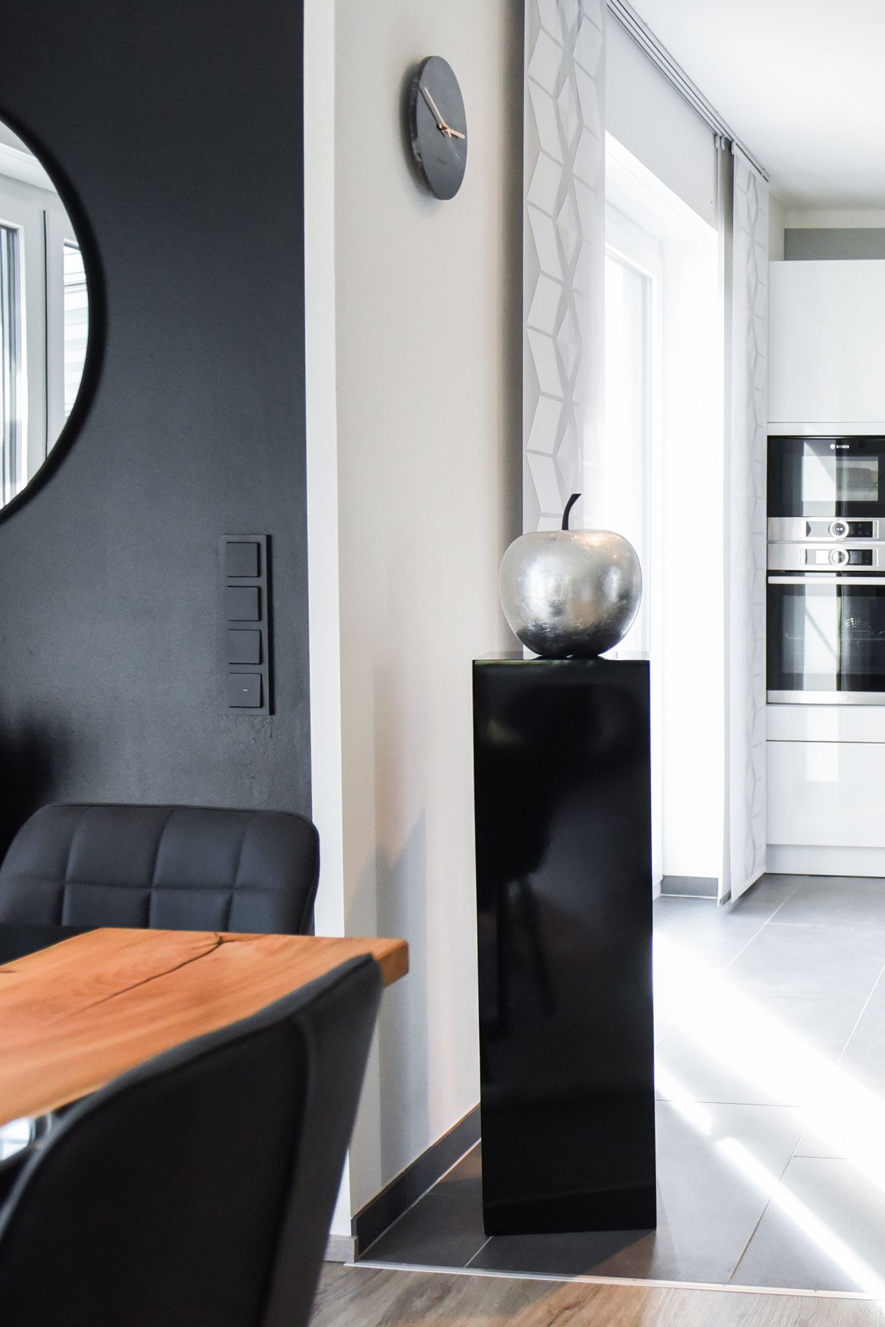 Podest Säule aus Fiberglas 100 cm hoch, Schwarz Hochglanz | eBay